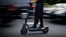 Load image into Gallery viewer, Segway Ninebot MAX G3 E