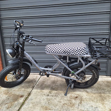 Load image into Gallery viewer, Mono Checkered