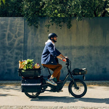 Load image into Gallery viewer, Cannondale Cargowagen Neo Bosch E-Bike