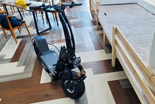 Load image into Gallery viewer, Weped DARK KNIGHT Standing - 40,000W - Huge 16" Wheels