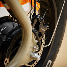 Load image into Gallery viewer, CRUZR TRAVELLER GEN 2 Electric Bike
