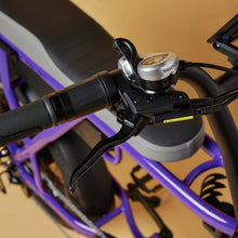 Load image into Gallery viewer, CRUZR BARREL Electric Bike

