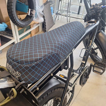 Load image into Gallery viewer, Diamond Aqua
