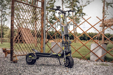 Load image into Gallery viewer, DRAGON HURRICANE-  AUSTRALIA&#39;S MOST POWERFUL DUAL STEM  E-SCOOTER - 6720 Watts
