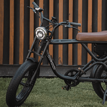 Load image into Gallery viewer, DIRODI ROVER PLUS RETRO FAT TYRE ELECTRIC BIKE (250W- 48V) Gen 3
