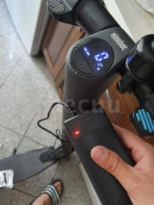 Xiaomi/Segway Charger for E Scooters & Electric Scooters 42V 2A for Xiaomi M365, Xiaomi Pro, Xiaomi 1S, Ninebot ES1 ES2 ES4 E25 E45 MAX