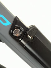 Load image into Gallery viewer, E-MONO 28â€³(700C) ELECTRIC URBAN BIKE SE-70M001
